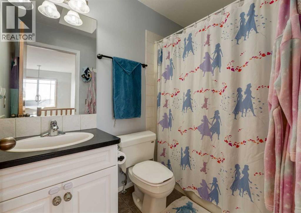 244 Stonegate Close NW - 23