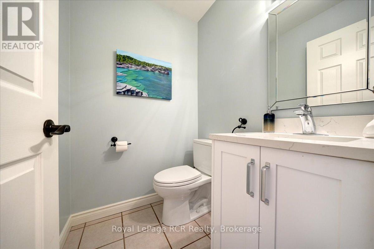 303 6TH AVENUE W - 21