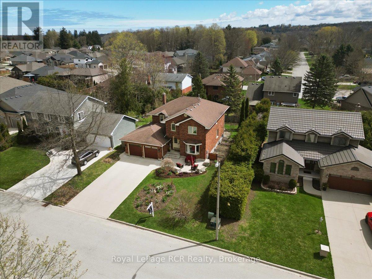 303 6TH AVENUE W - 50