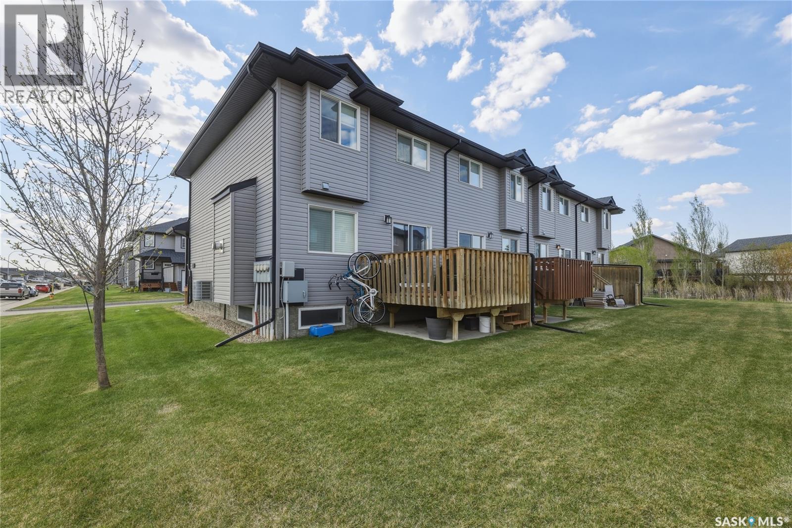 #136 901 4th STREET - 27