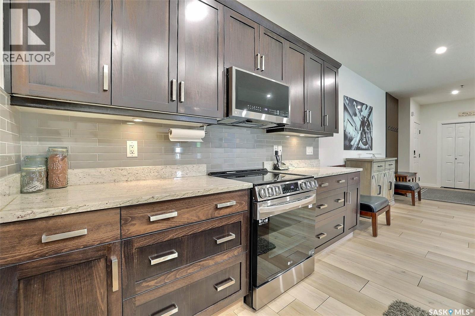 #103 4721 McTavish STREET - 10