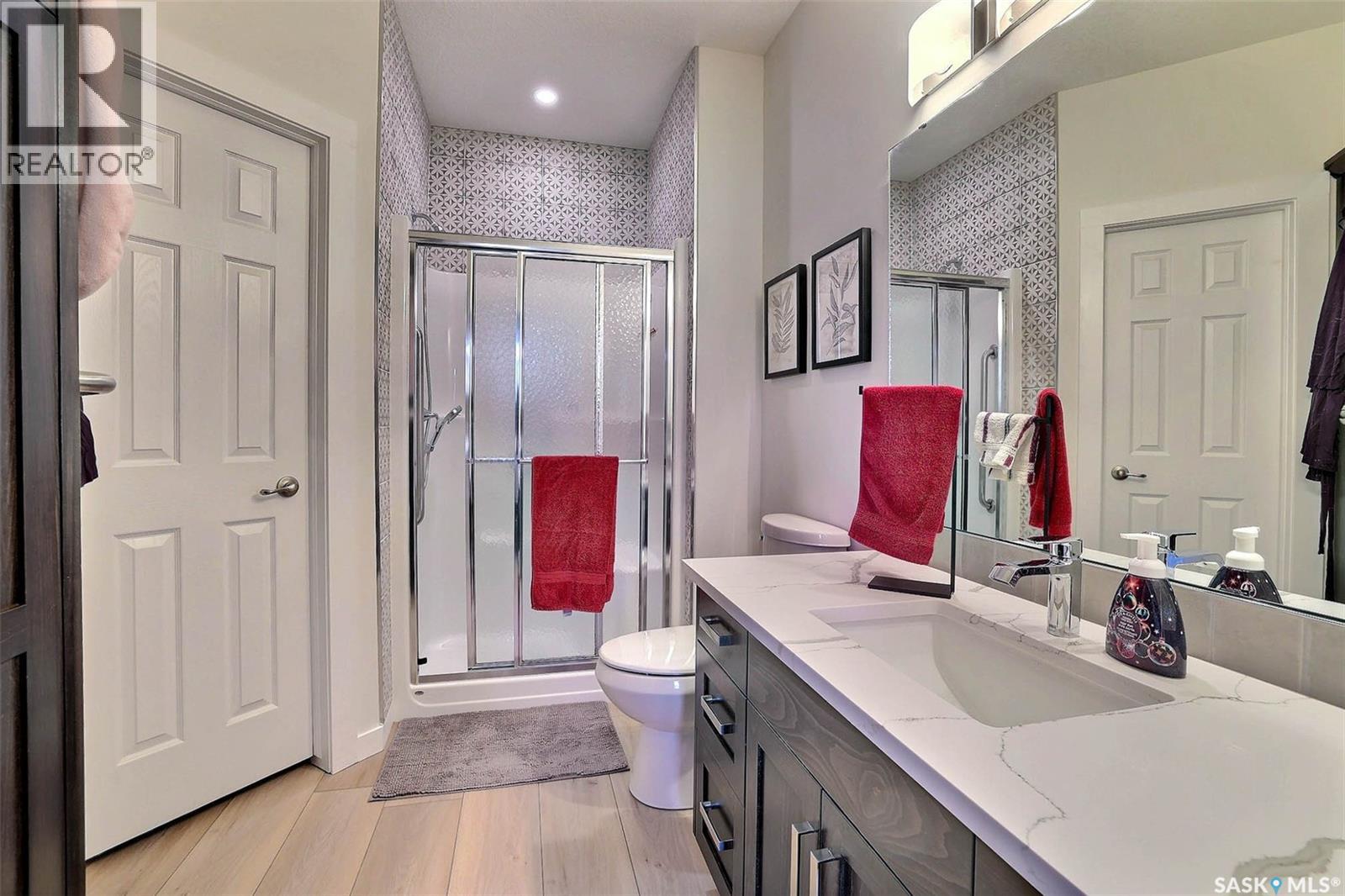 #103 4721 McTavish STREET - 18