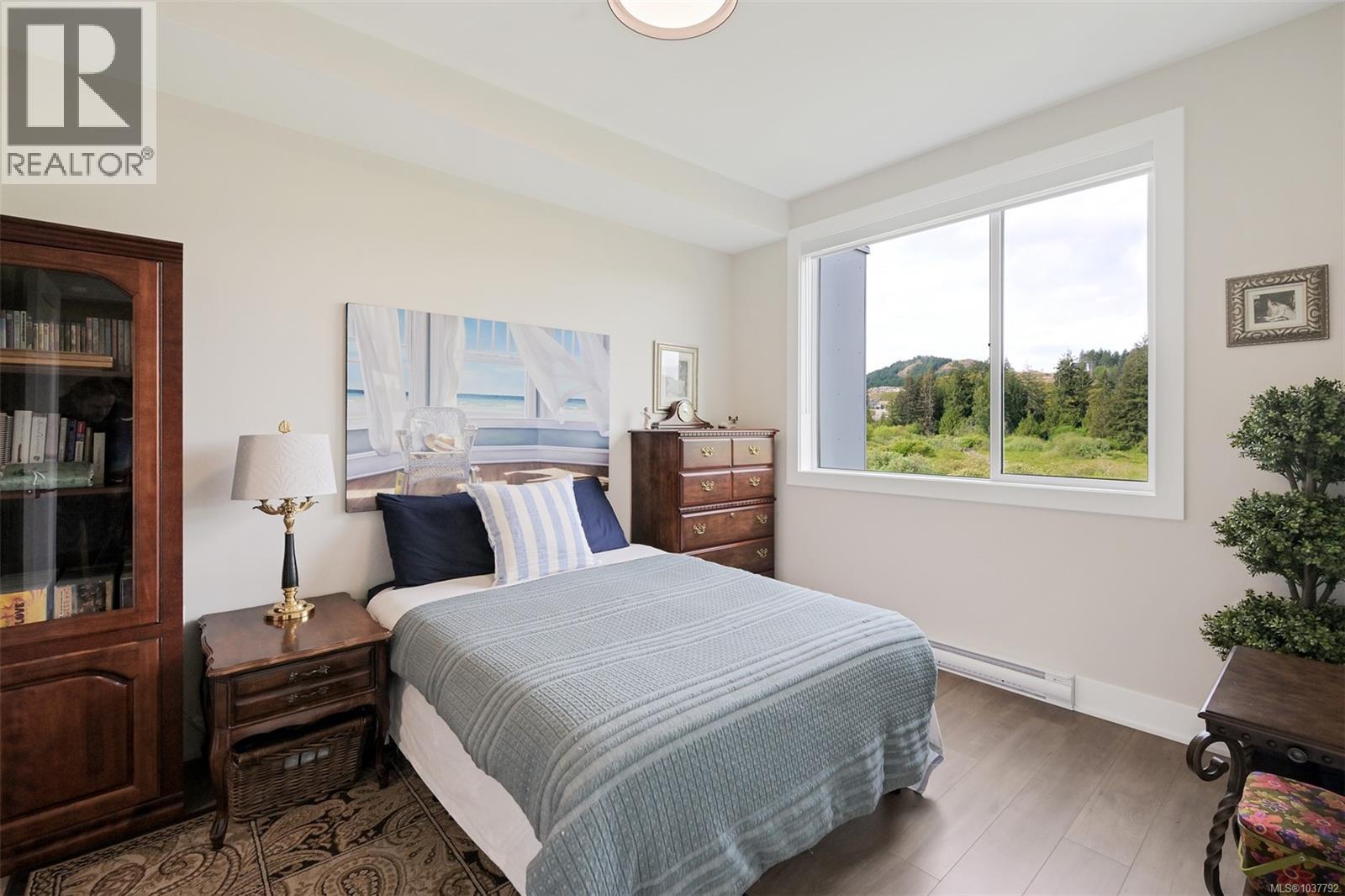 211 1361 Goldstream Ave, Langford
