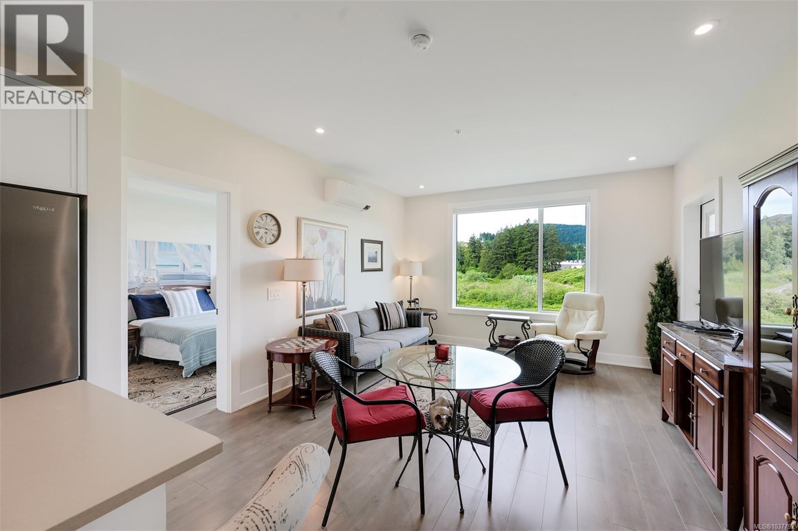 211 1361 Goldstream Ave, Langford