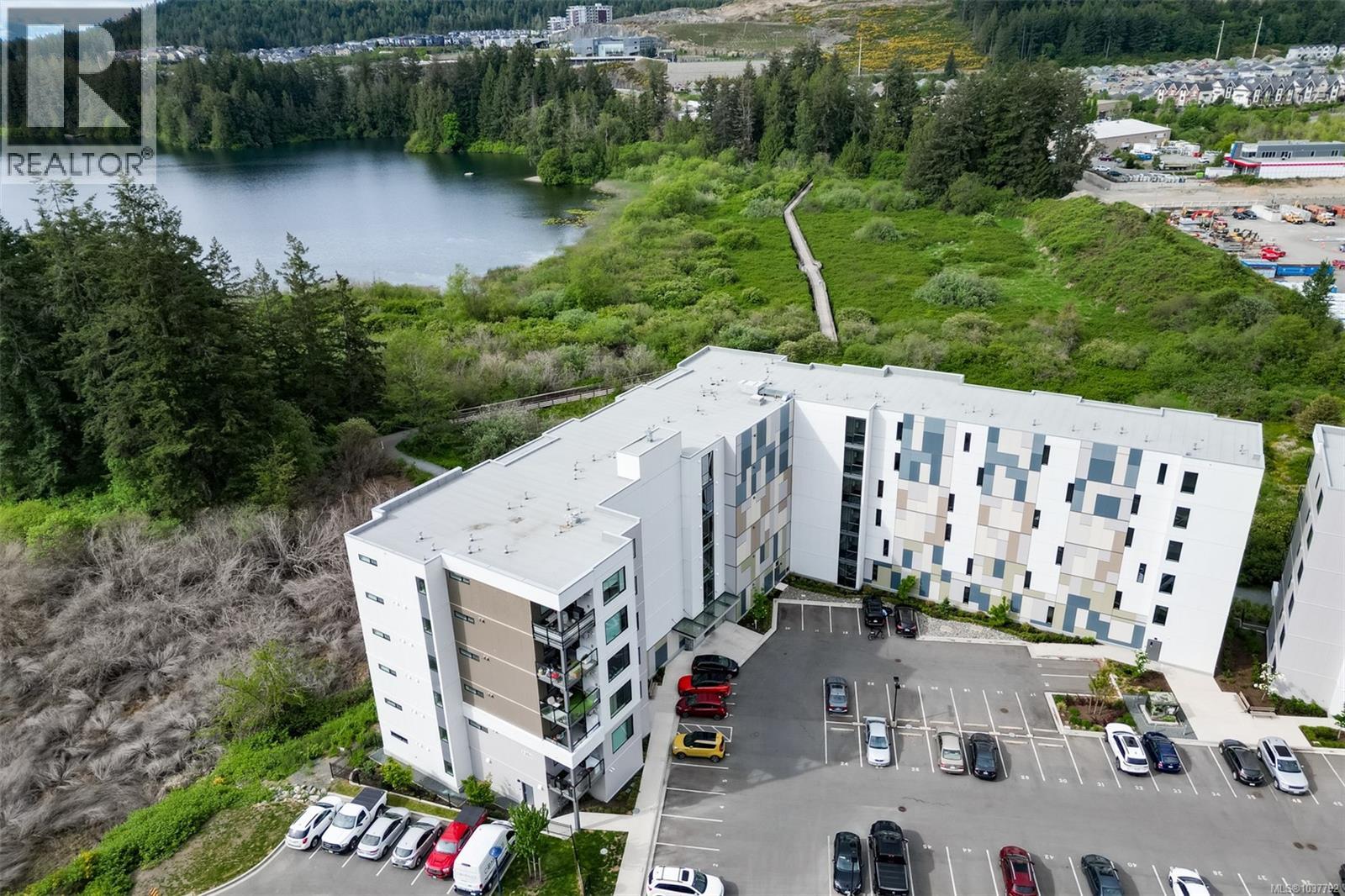 211 1361 Goldstream Ave, Langford