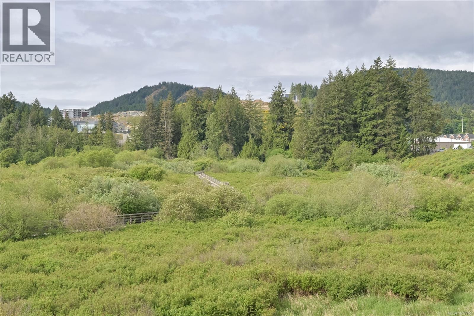 211 1361 Goldstream Ave, Langford