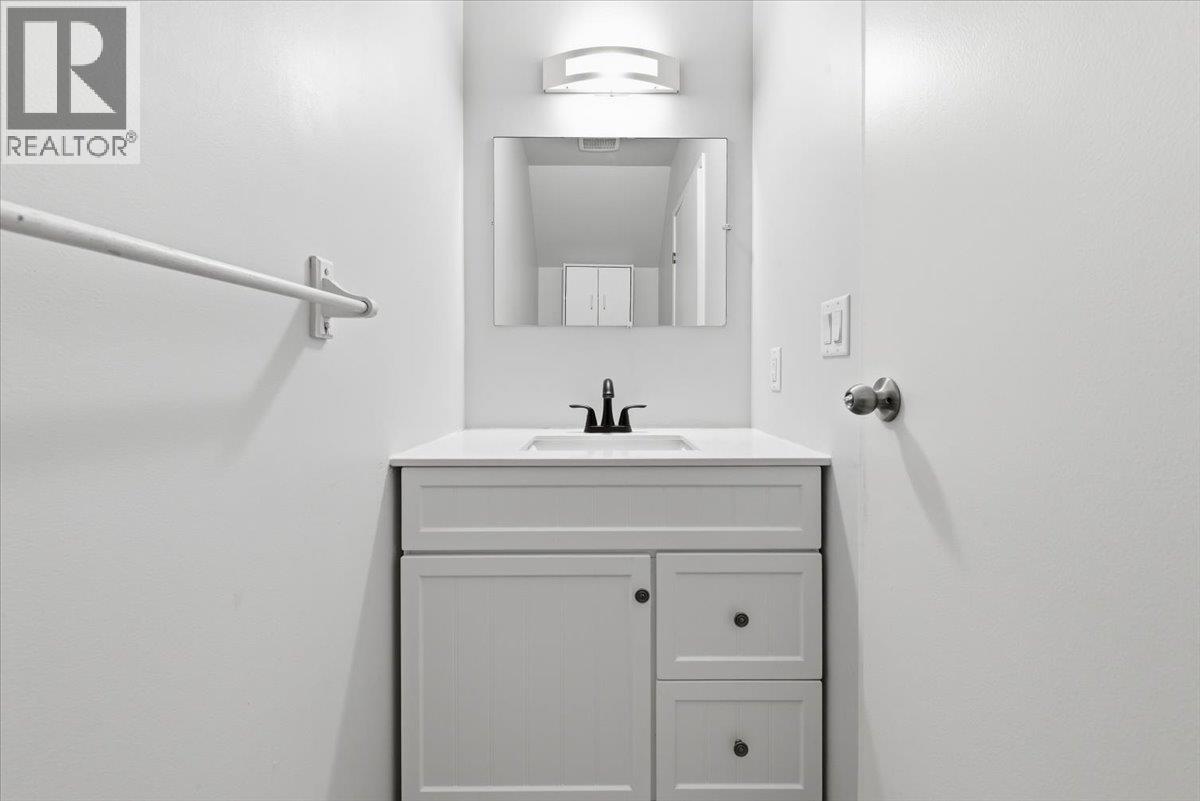 4 5300 25 Avenue, Vernon