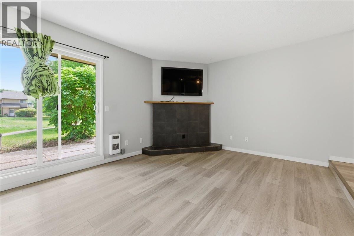#4 5300 25 Avenue - 6