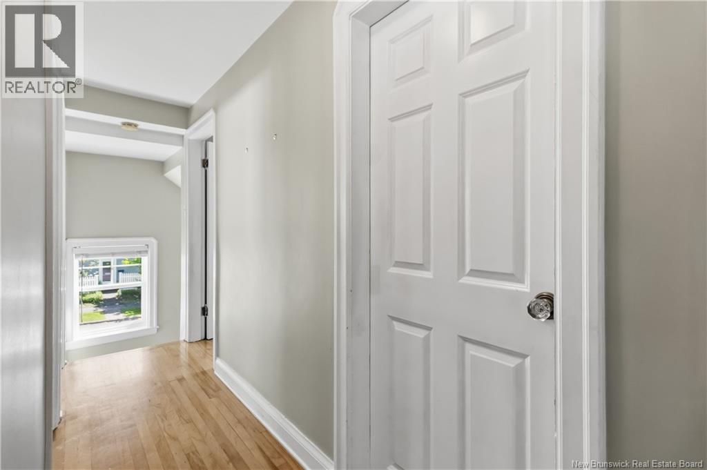 73 Burlington Avenue - 22