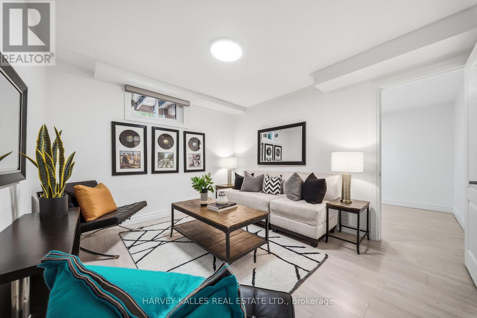 568 NORTHCLIFFE BOULEVARD - 26