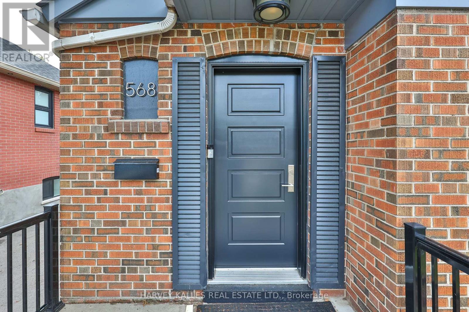 568 NORTHCLIFFE BOULEVARD - 3