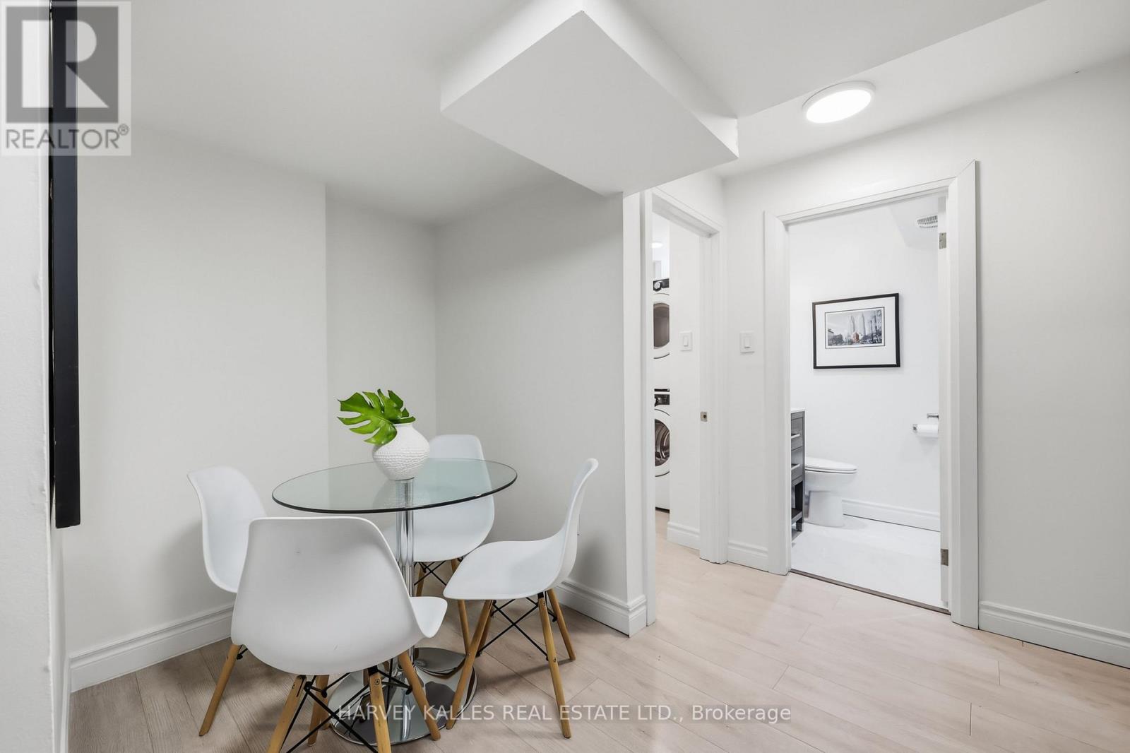 568 NORTHCLIFFE BOULEVARD - 32