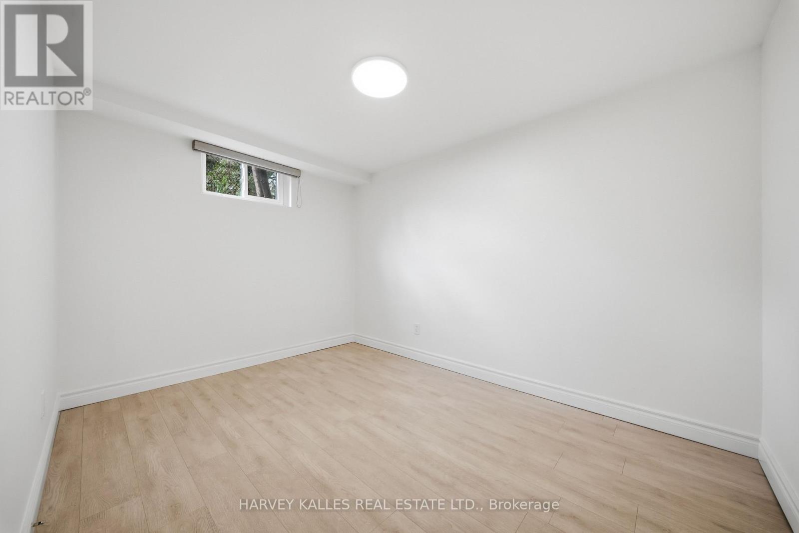 568 NORTHCLIFFE BOULEVARD - 38