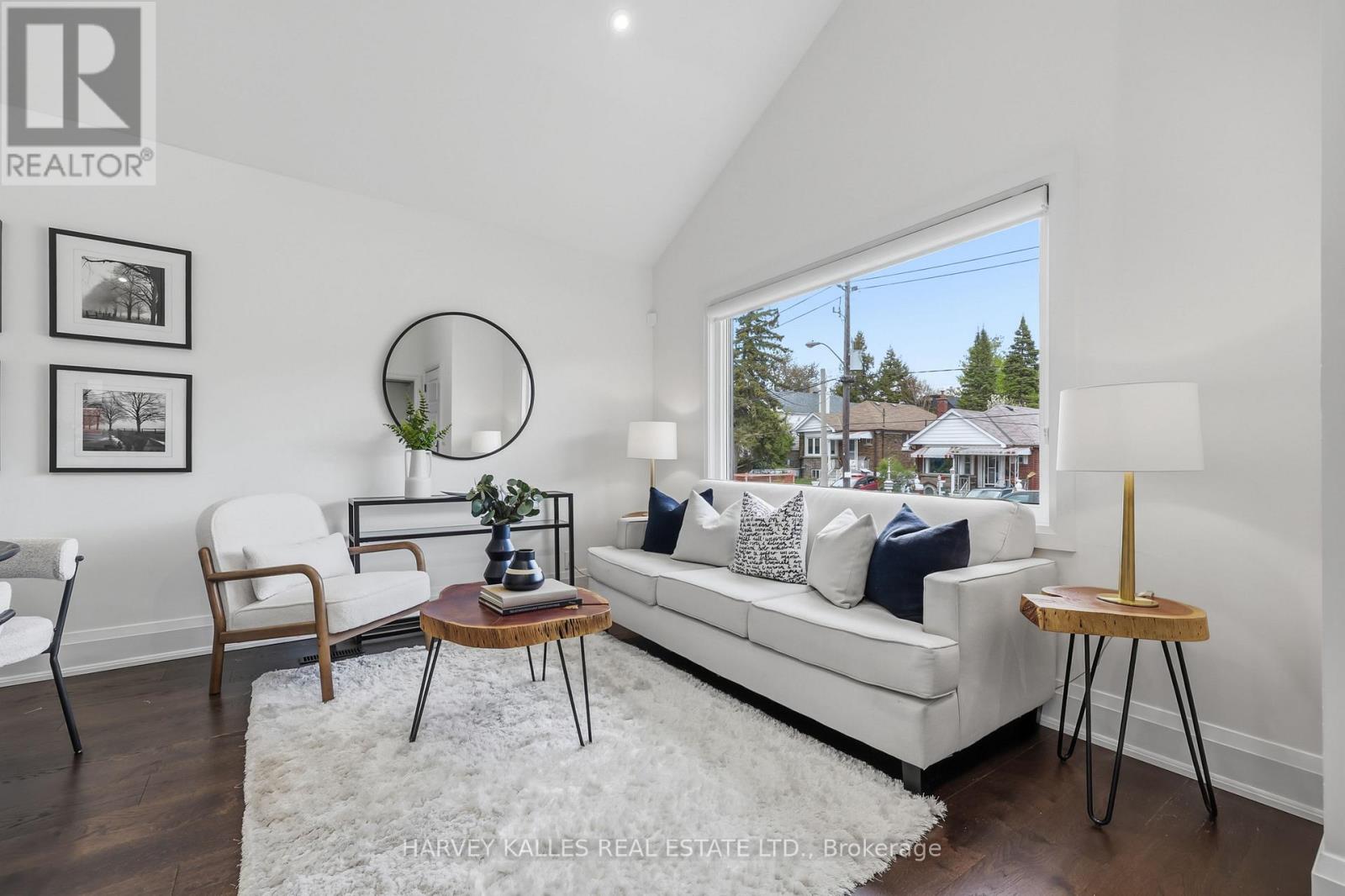 568 NORTHCLIFFE BOULEVARD - 6