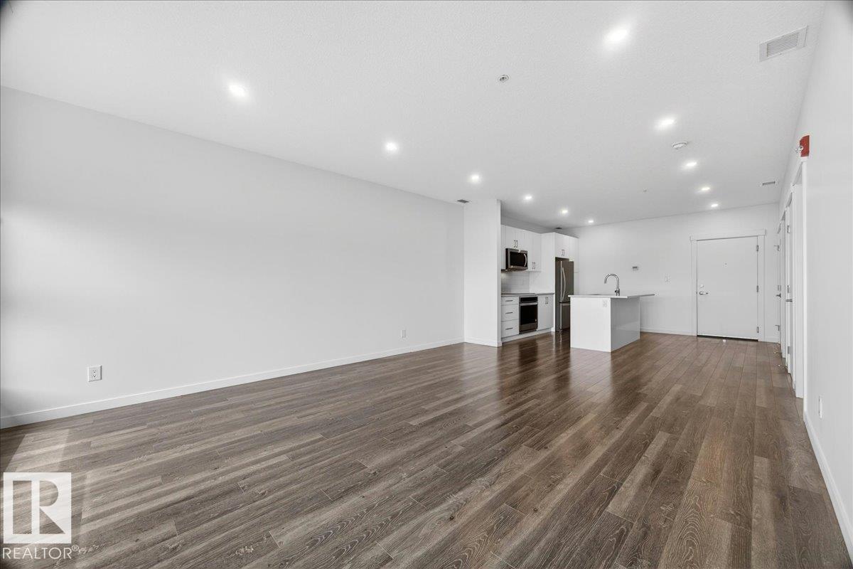 #409 11503 76 AV NW - 25