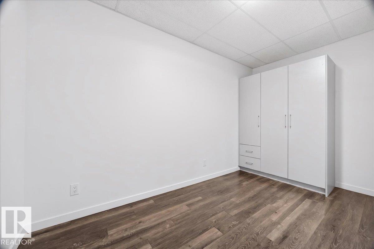 #409 11503 76 AV NW - 32