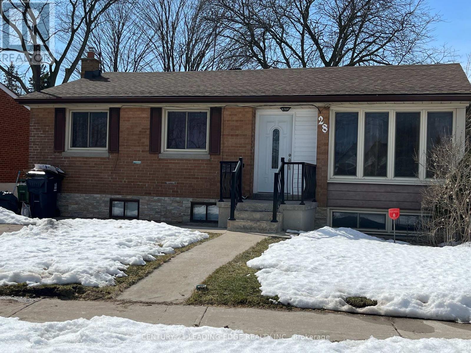 Listing photo of 28 IVANHOE COURT