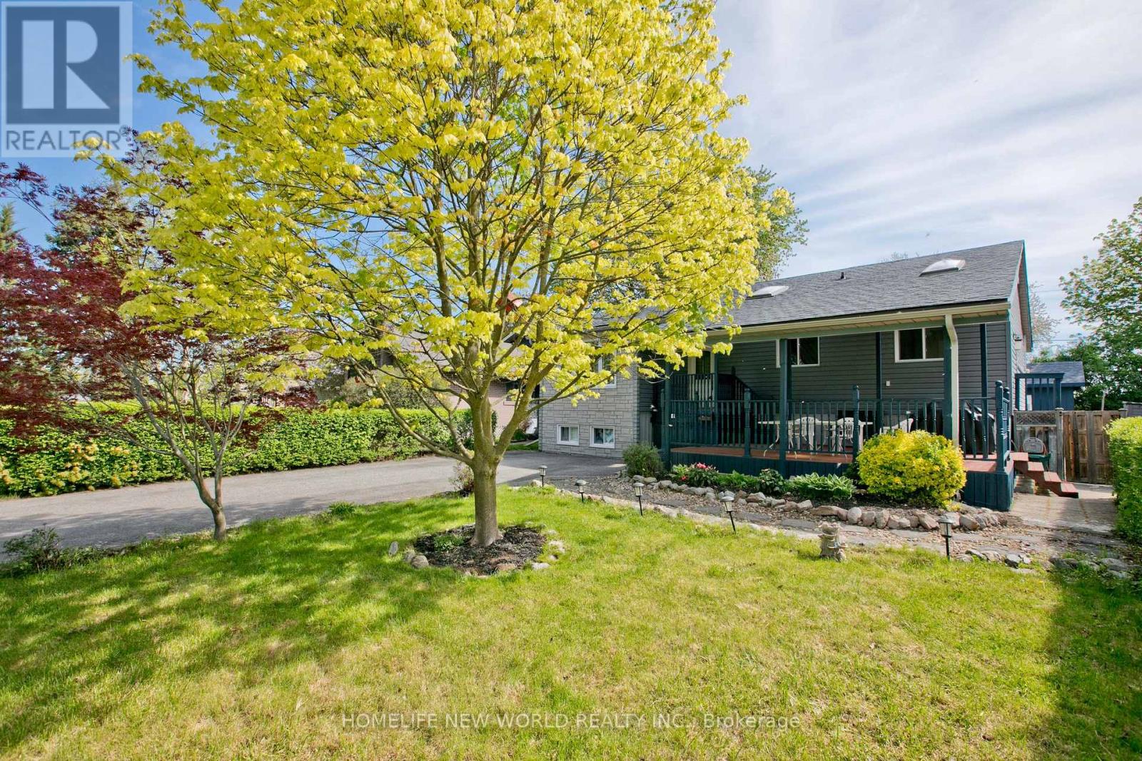 727 BALATON AVENUE - 4