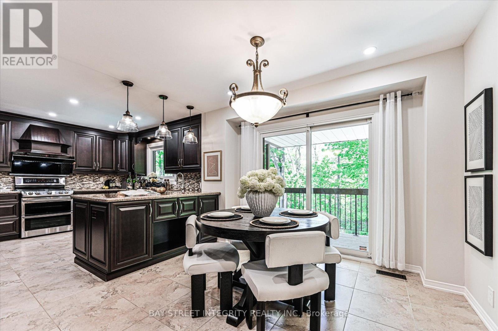 42 SYCAMORE DRIVE - 15