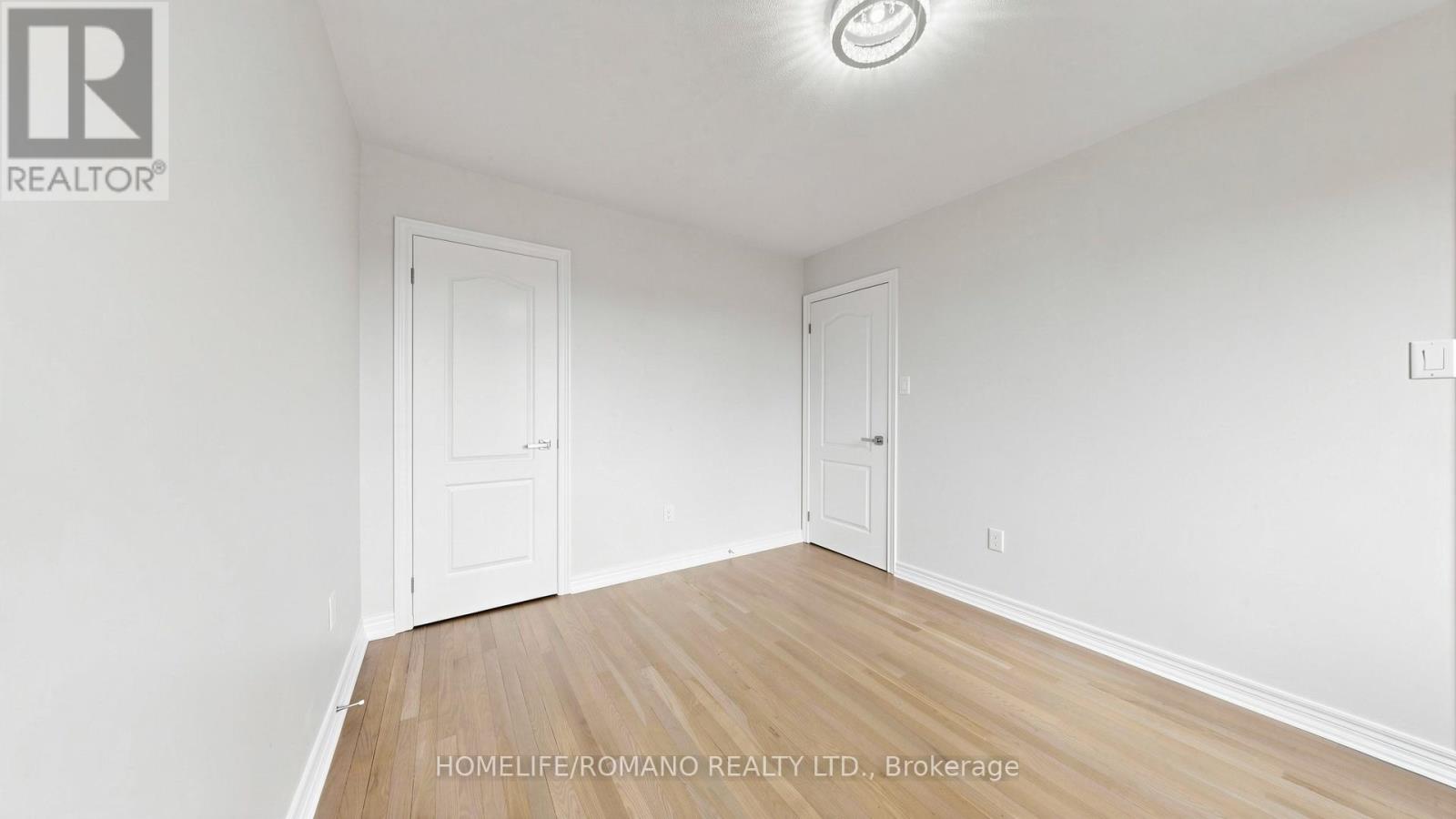516 WOODSPRING AVENUE - 41