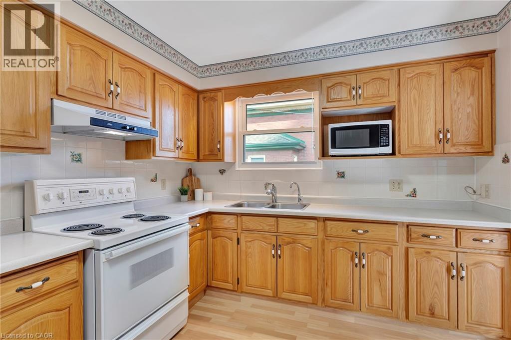 73 BRUNSWICK Avenue - 11