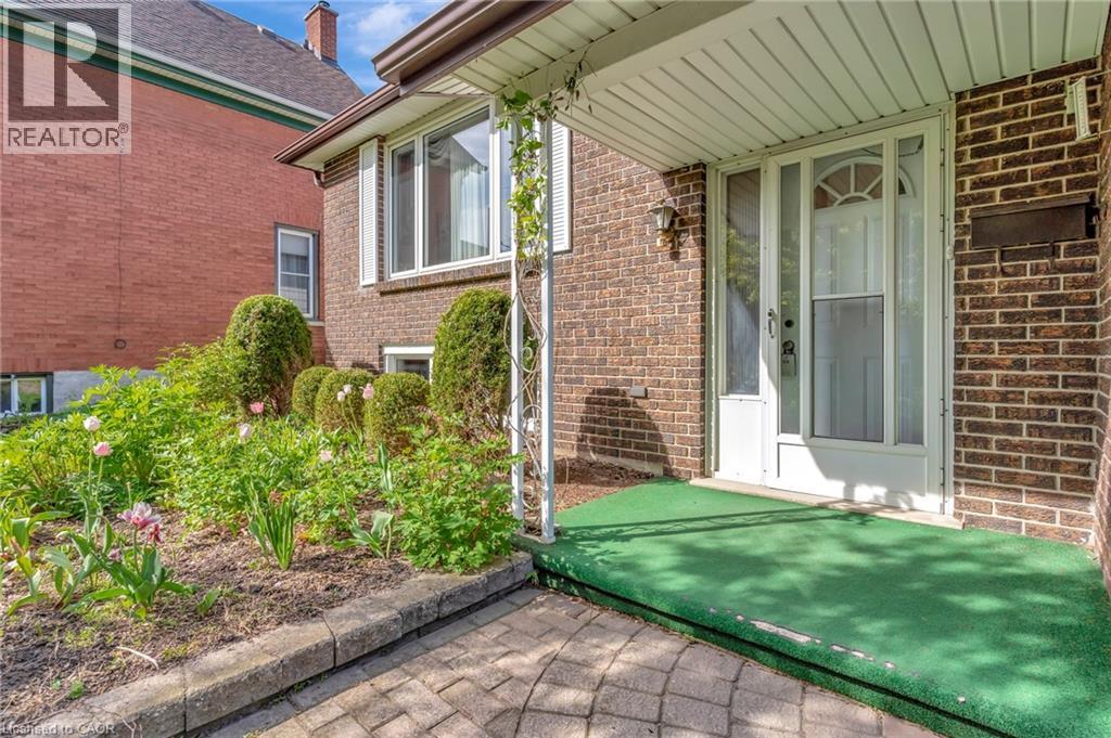 73 BRUNSWICK Avenue - 3