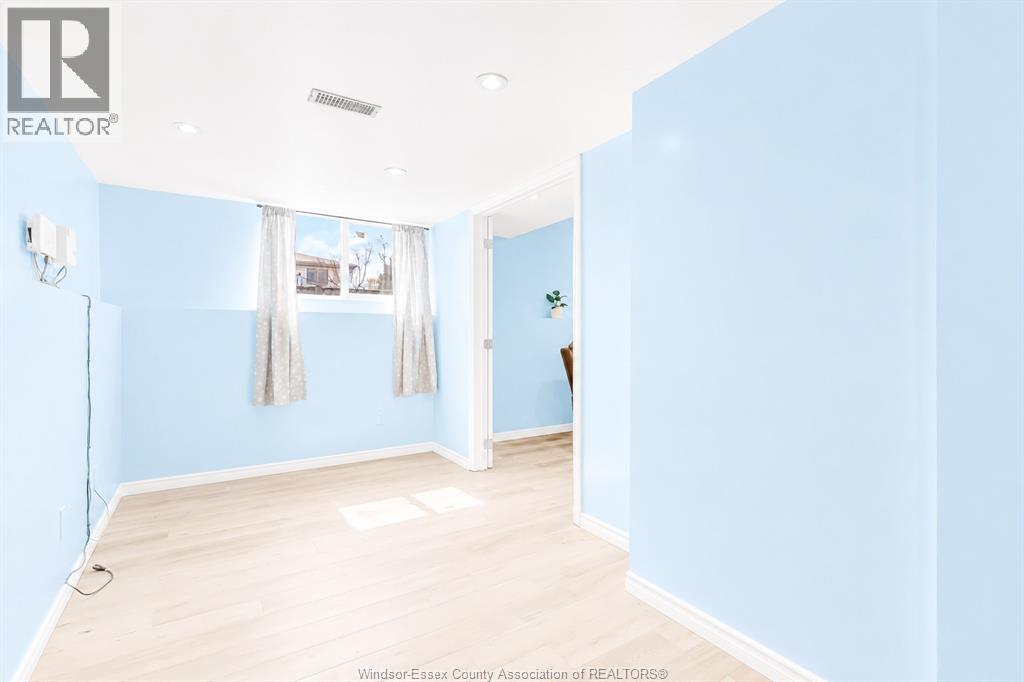 3453 CARIBOU CRESCENT - 24
