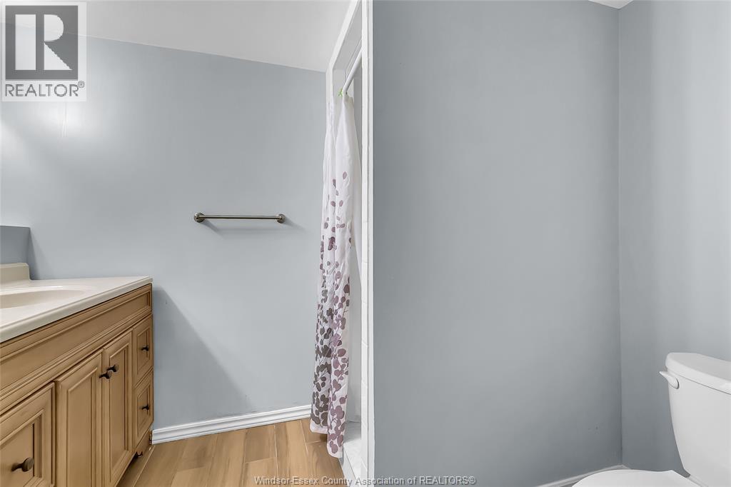 3453 CARIBOU CRESCENT - 27