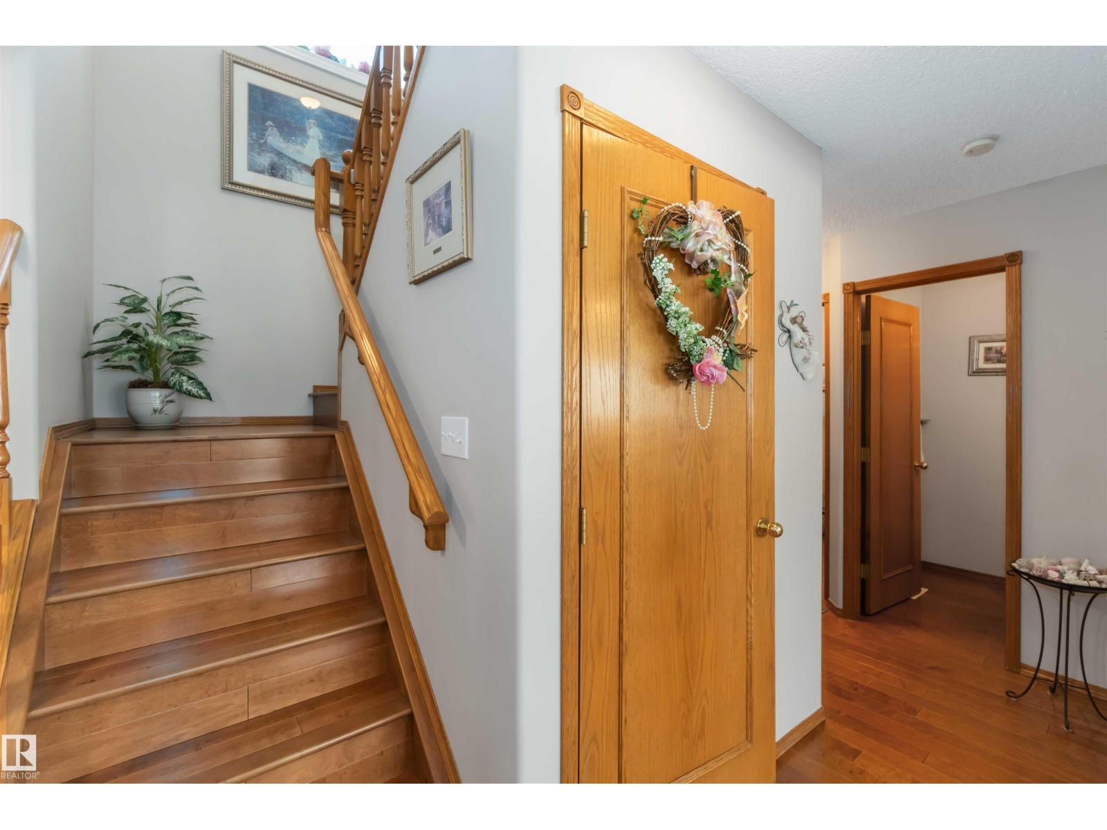 17224 83 ST NW - 16