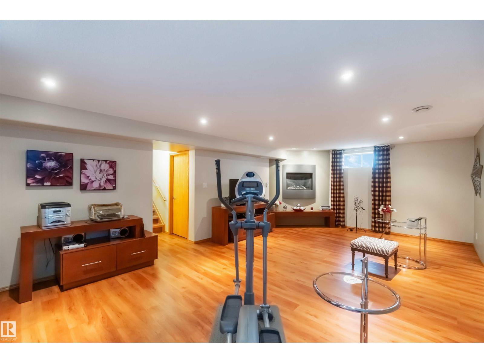 17224 83 ST NW - 27