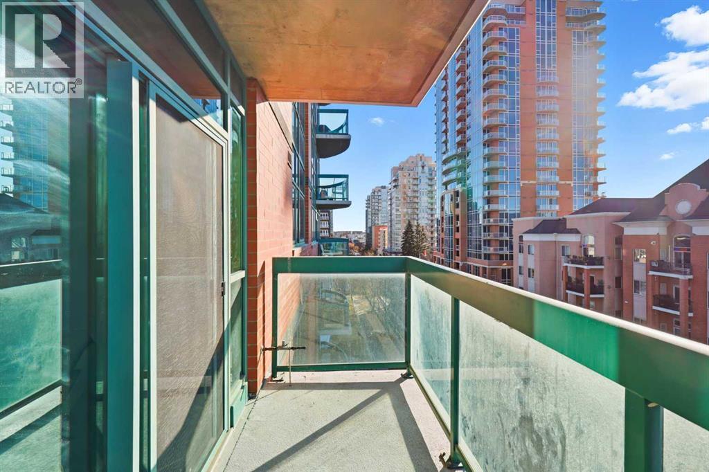 #602 836 15 Avenue SW - 23