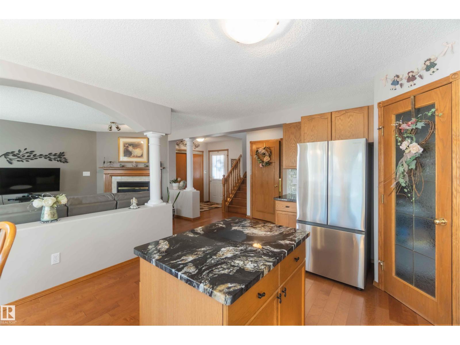17224 83 ST NW - 10
