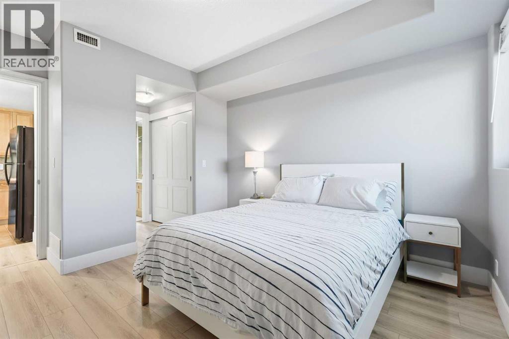 #602 836 15 Avenue SW - 15