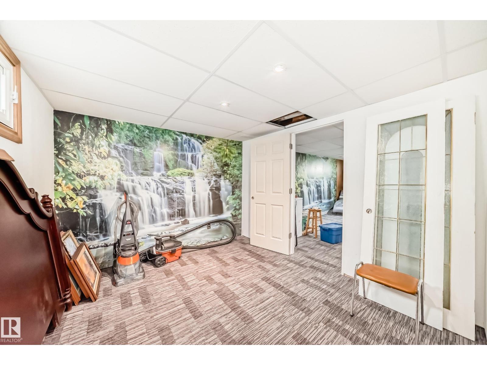 11303 60 ST NW - 31