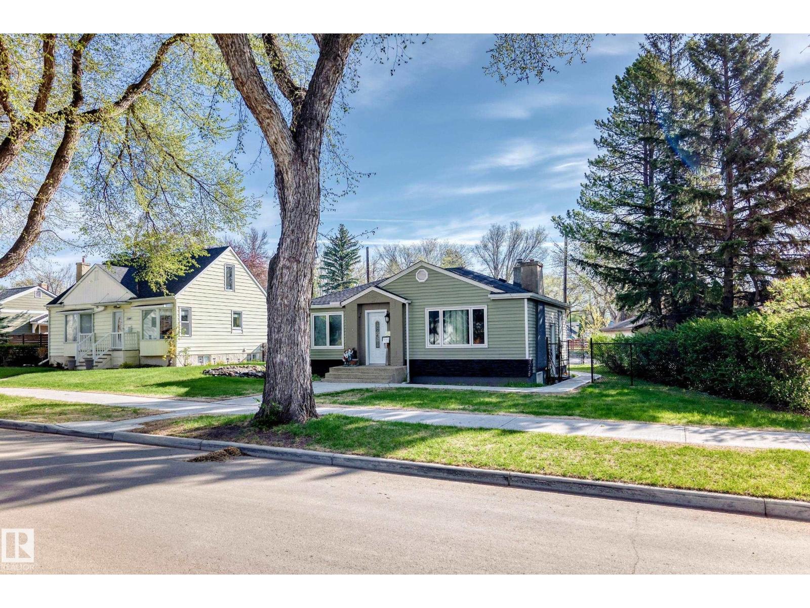 11303 60 ST NW - 50