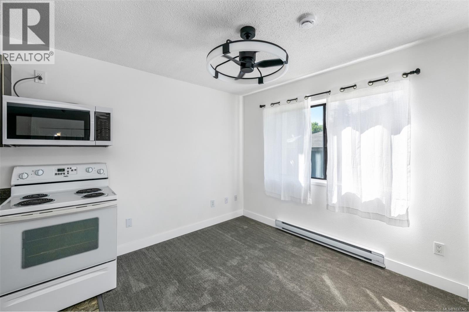 99 18 King George St, Lake Cowichan