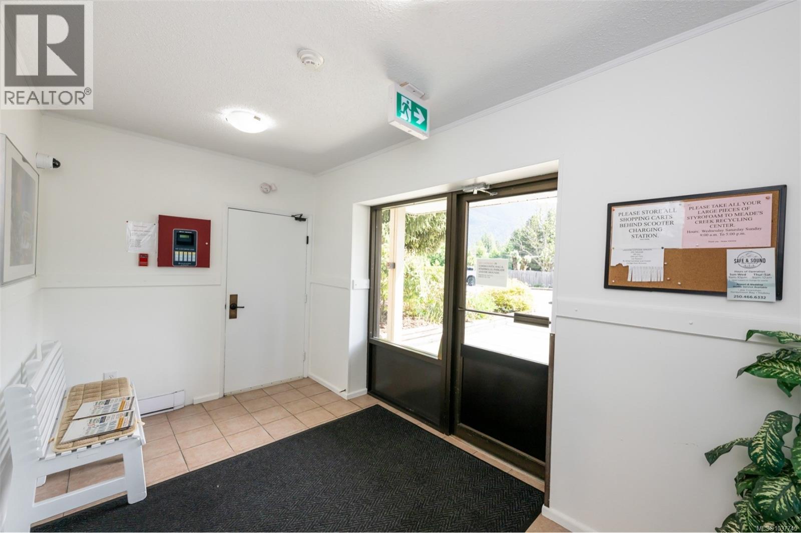 #99 18 King George St - 28