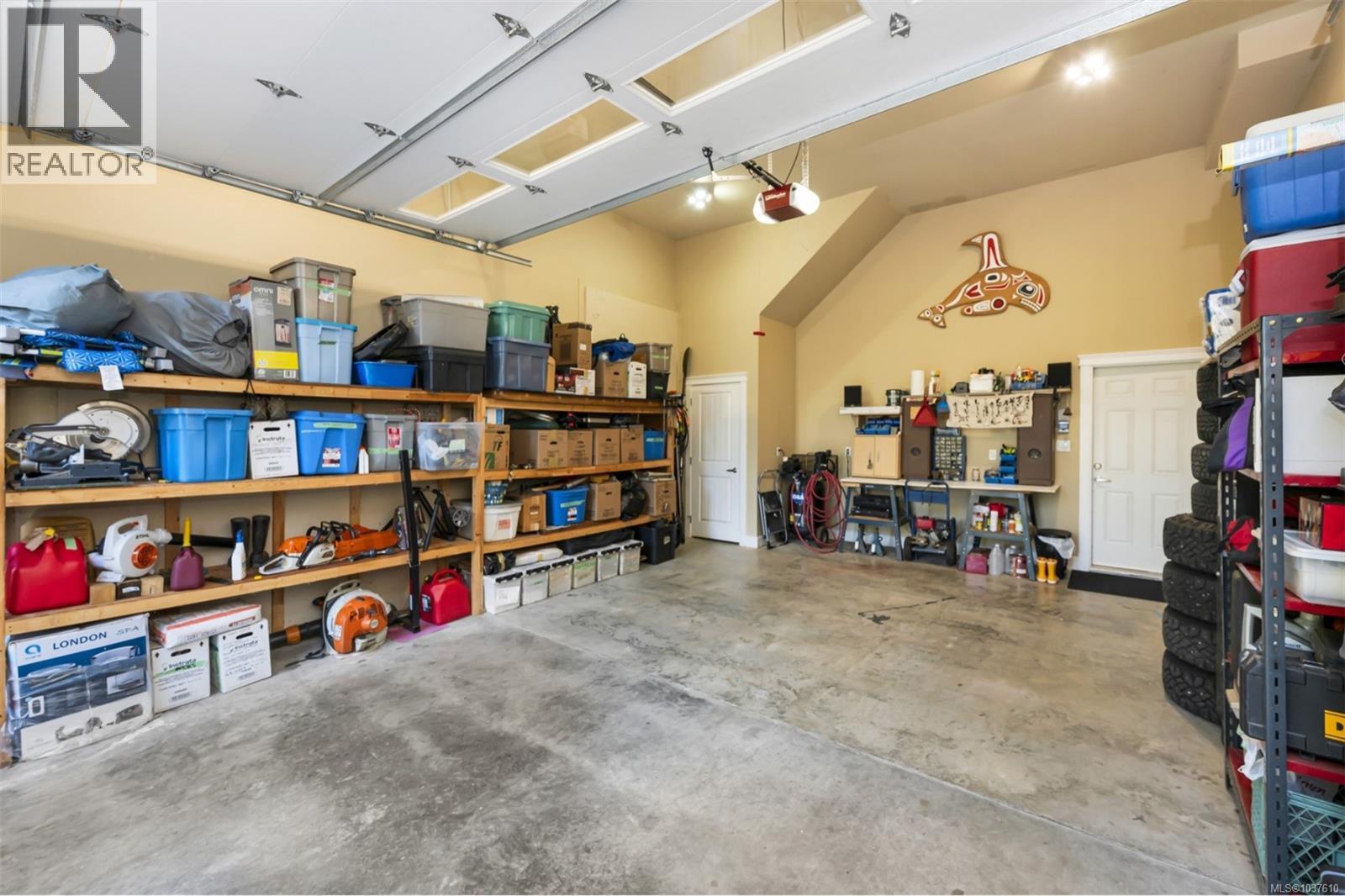 10379 Arbutus Rd - 50