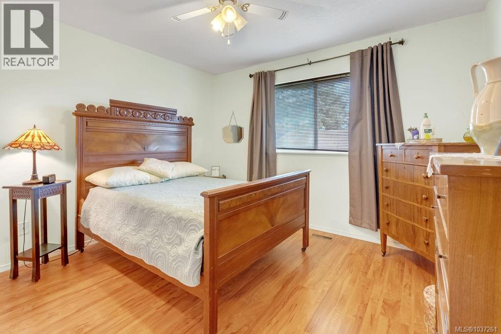 3 1129A 2nd Ave, Ladysmith
