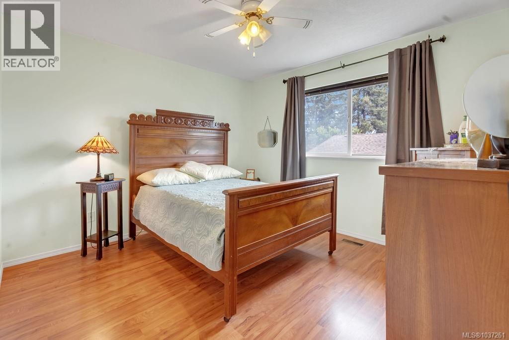 3 1129A 2nd Ave, Ladysmith