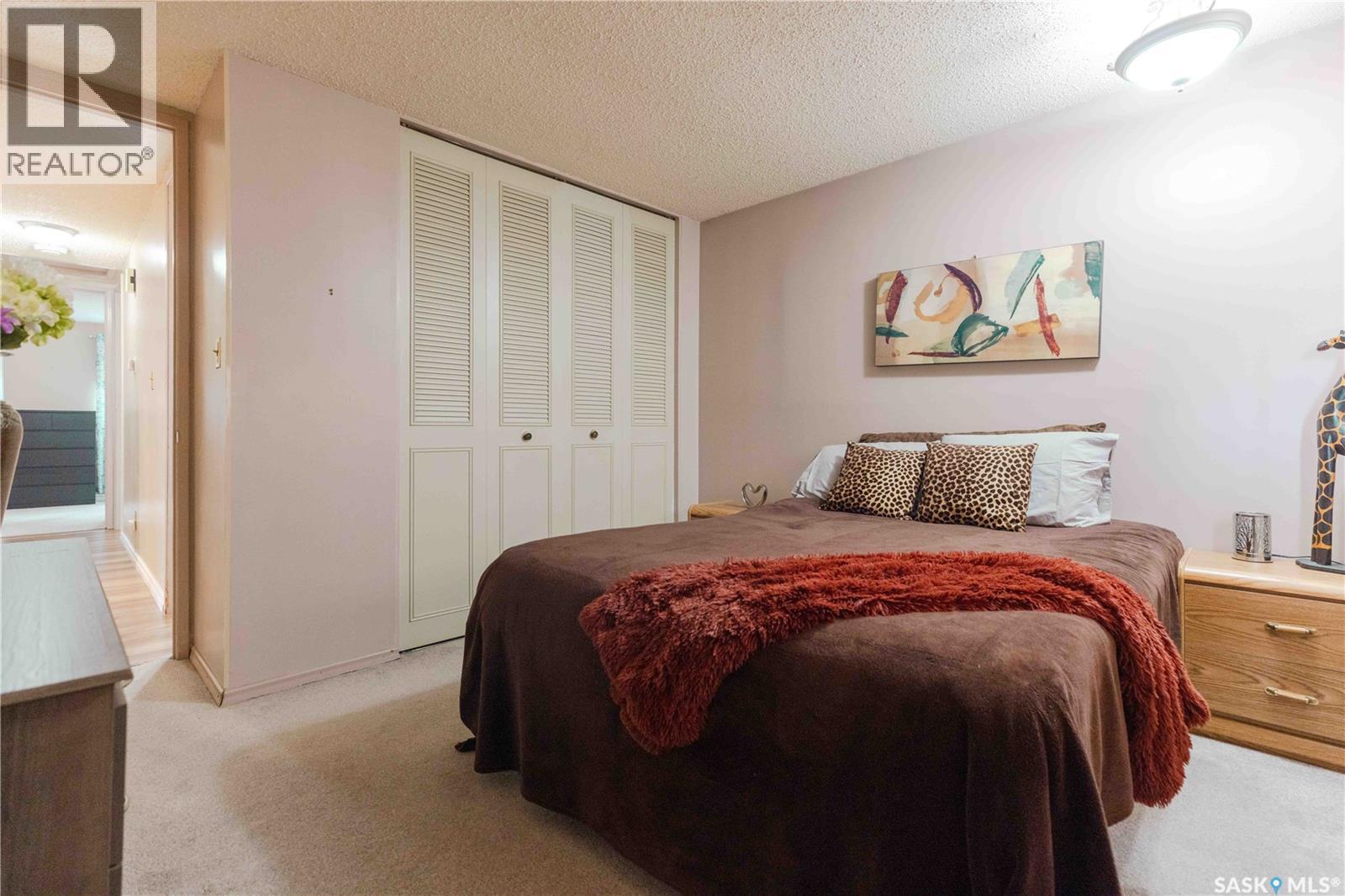 466 Smith CRESCENT - 13