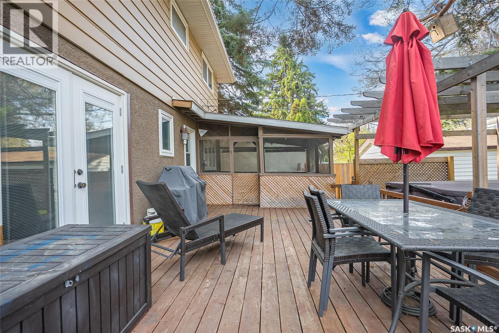 5 Leyden CRESCENT - 39