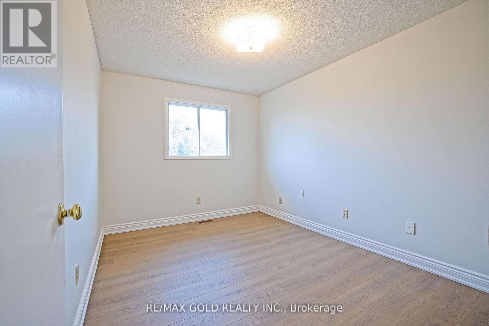 211 WEXFORD ROAD - 14