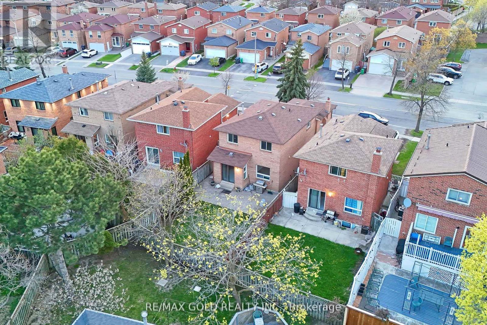211 WEXFORD ROAD - Image 2