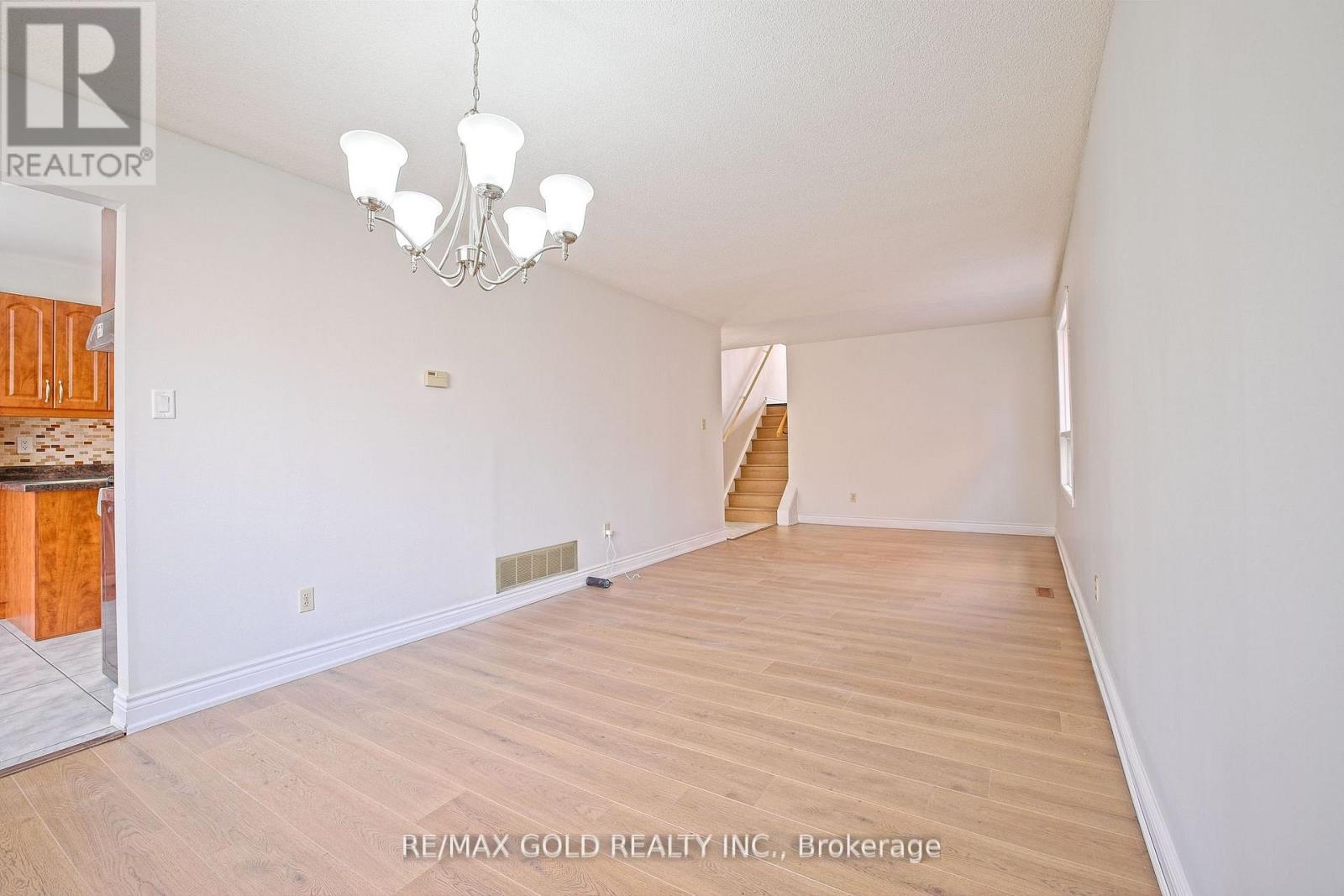 211 WEXFORD ROAD - 22