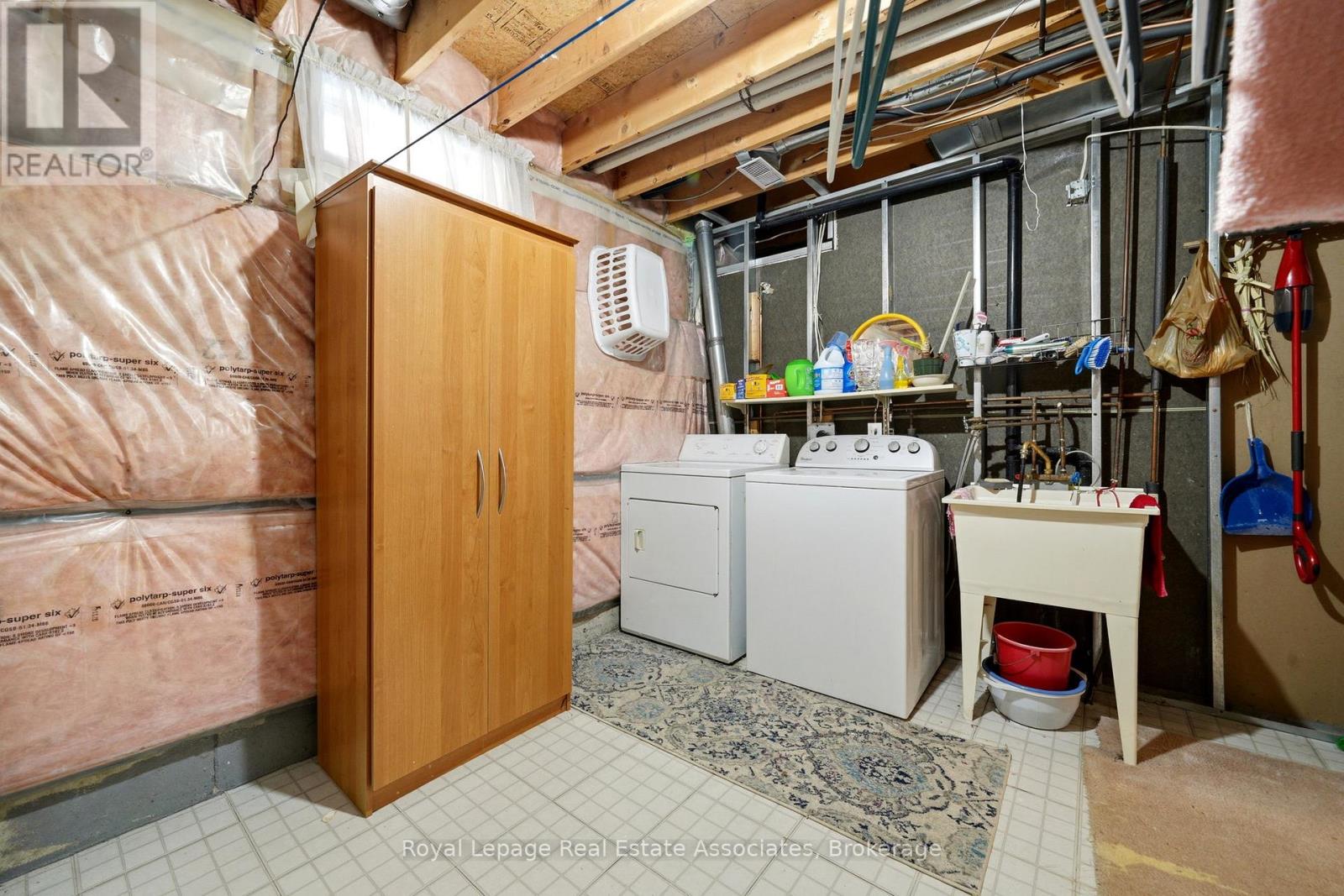 52 ROYAL ORCHARD DRIVE - 29