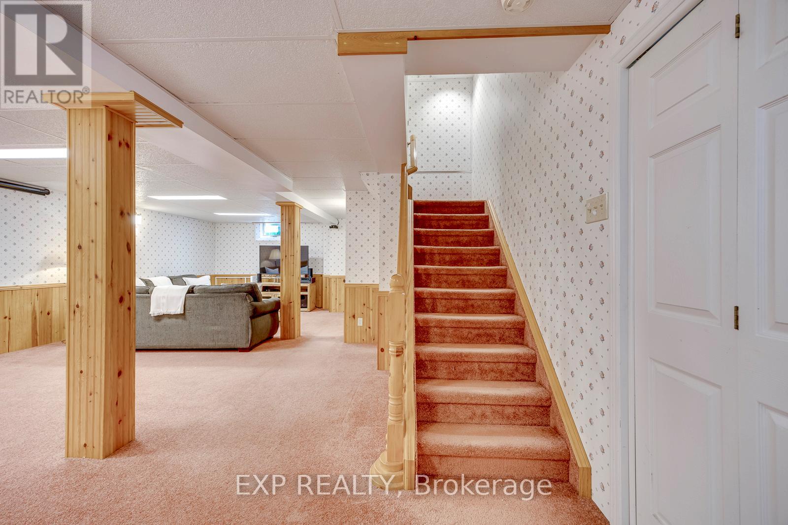 20 LONDON LANE - 34