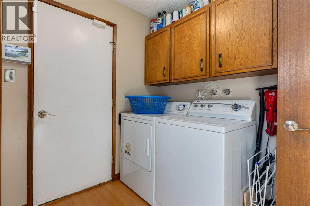 2724 Palliser Drive SW - 20