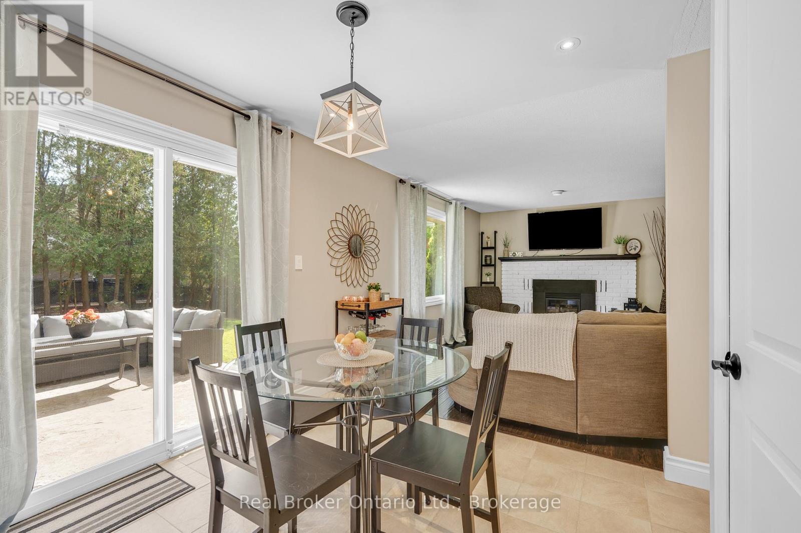206 ATHENIA DRIVE - 17