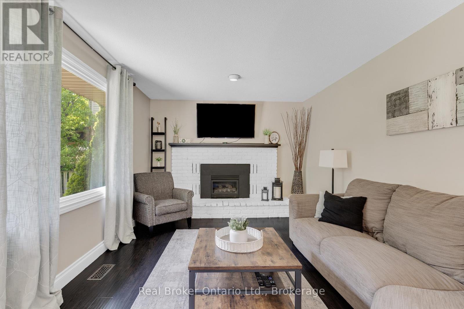 206 ATHENIA DRIVE - 20